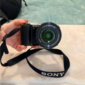 Sony Black Compact Digital Camera